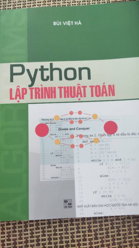 Sách hay. Giải thích cặn kẽ, đa dạng các bài tập. Sách khổ lớn, chữ to, đọc rất dễ hiểu. Highly recommend cho các bạn mua về tự học. Cám ơn tác giả Bùi Việt Hà, cam ơn Tiki.
