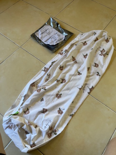 Bộ ra giường nhưng khi nhận hàng chỉ có mỗi áo gối ôm. ***