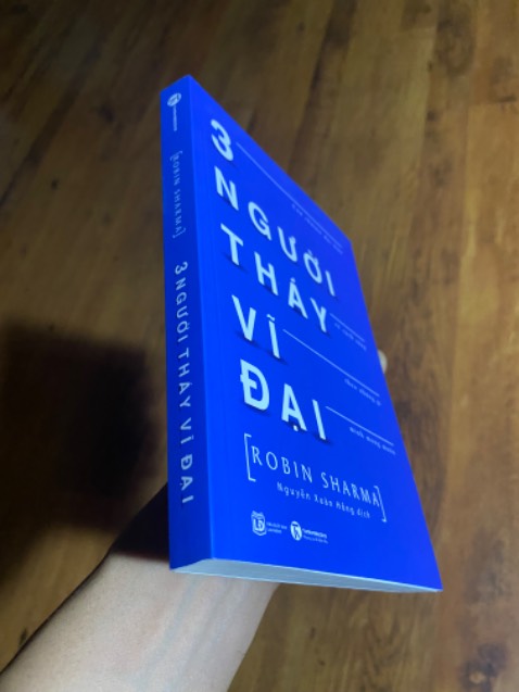 Đóng gói hơi sơ sài, hên là sách ko bị cấn móp góc, nói chung là ok.