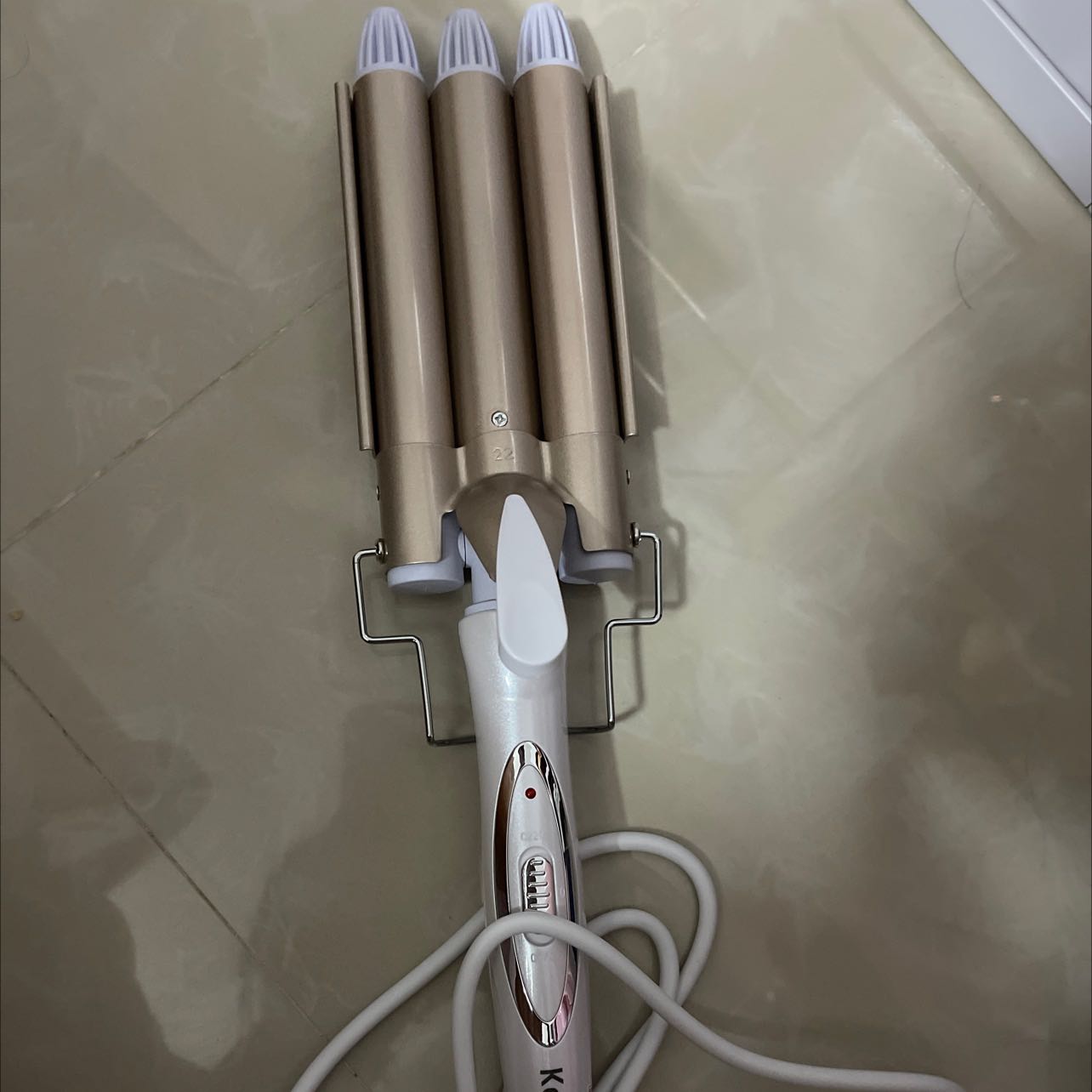 Mình nhận dc hàng. Máy cầm chắc tay, cách nhiệt chưa tốt, mn nhớ cẩn thận kẻo bỏng tay Mình nhận dc hàng. Máy cầm chắc tay, cách nhiệt chưa tốt, mn nhớ cẩn thận kẻo bỏng tay