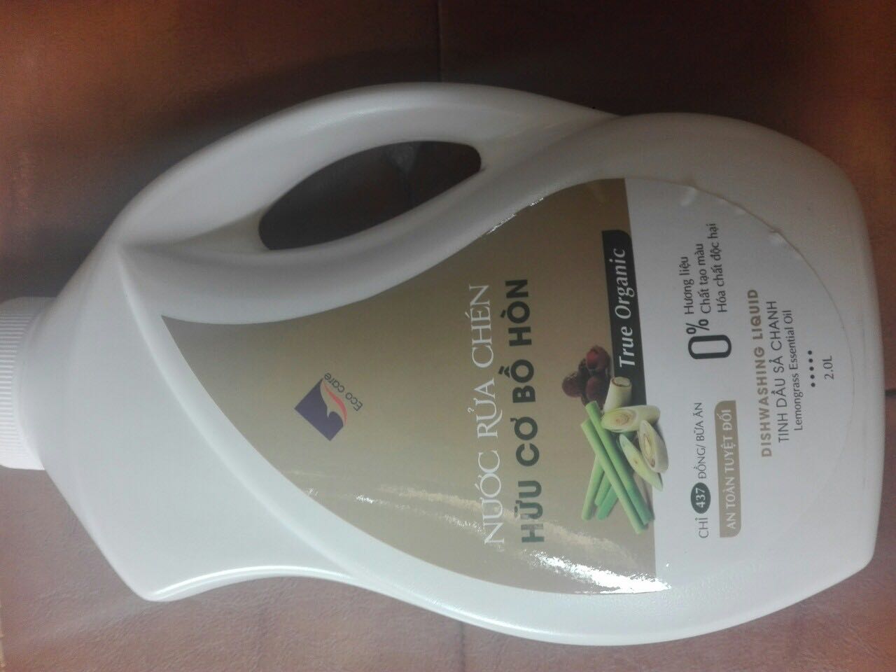Shop đóng gói kỹ, hương chanh gừng lạ nhưng thơm và dễ chịu làm mình thấy việc lau dọn sạch sẽ và vui hơn hẳn