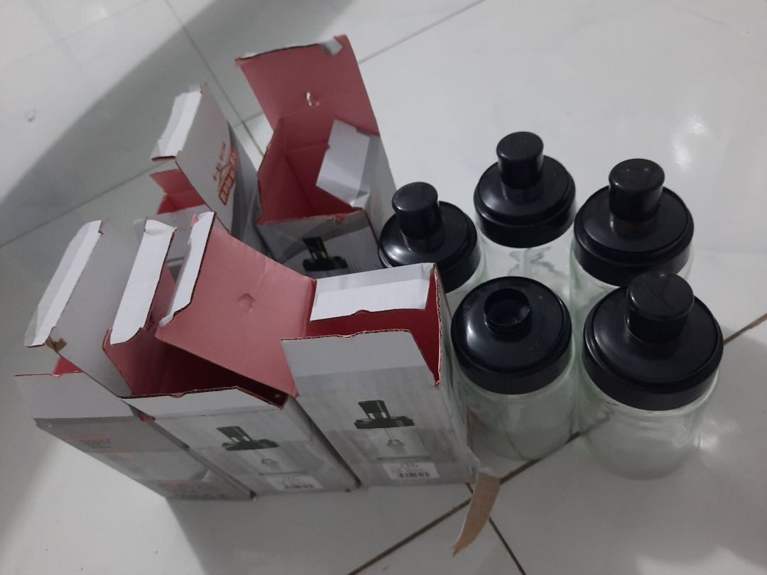 Hơi nhỏ hơn so vs mong muốn, chất liệu hơi mỏng