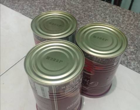 Giao hàng nhanh. Về mùi vị, cafe ngon, thơm.
Tuy nhiên, cuối tháng 3/2022 nình mua 3 hộp để mang đi nước ngoài. Cứ nghĩ là hạn dùng còn lâu do mới mua và trên mô tả ghi là 2 năm từ ngày SX nên không kiểm tra; nhưng nay mở ra thì thấy dưới đáy hộp ghi hạn sử dùng có 1 năm và giao hàng đã SX từ hơn nửa năm trước cho mình. 
Rất thất vọng vì lần mua hàng này, đặc biệt là từ một công ty lớn như Trung Nguyên.