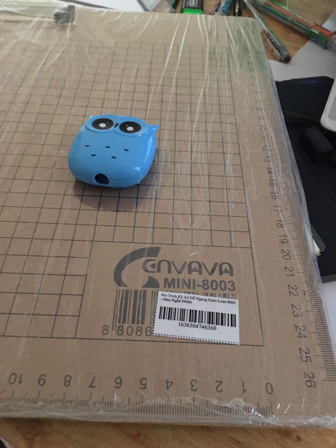 Viết kê vẽ tất cả đều êm và nhẹ tiện dùng. Đóng gói chắc chắn đảm bảo, vận chuyển nhanh hơn *** dù đắt hơn xíu nhưng có mã vận chuyển nên mình chọn mua ở tiki. Hàng đi xa nhưng đảm bảo ko cong vênh vỡ dập, rất cảm ơn shop đã đóng gói an toàn.