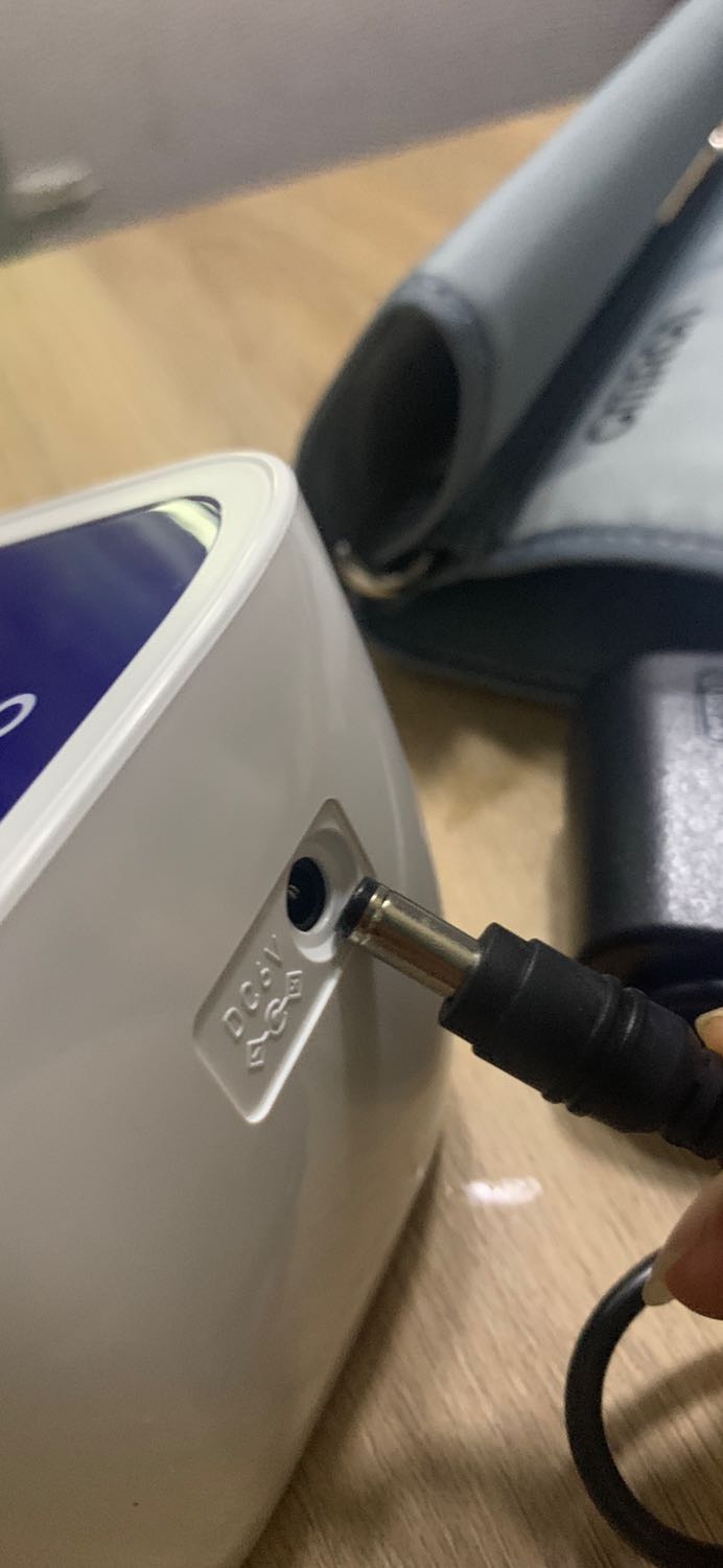 Đầu cắm bị to hơn đầu nhận của a máy omron. Dòng máy mình đang xài là hem 8712. Mình mua 3 cái mà k câi nào cắm đc. Hy vọng shop đổi lại đúng đồ giúp mình hoặc cho mình trả hàng 😭