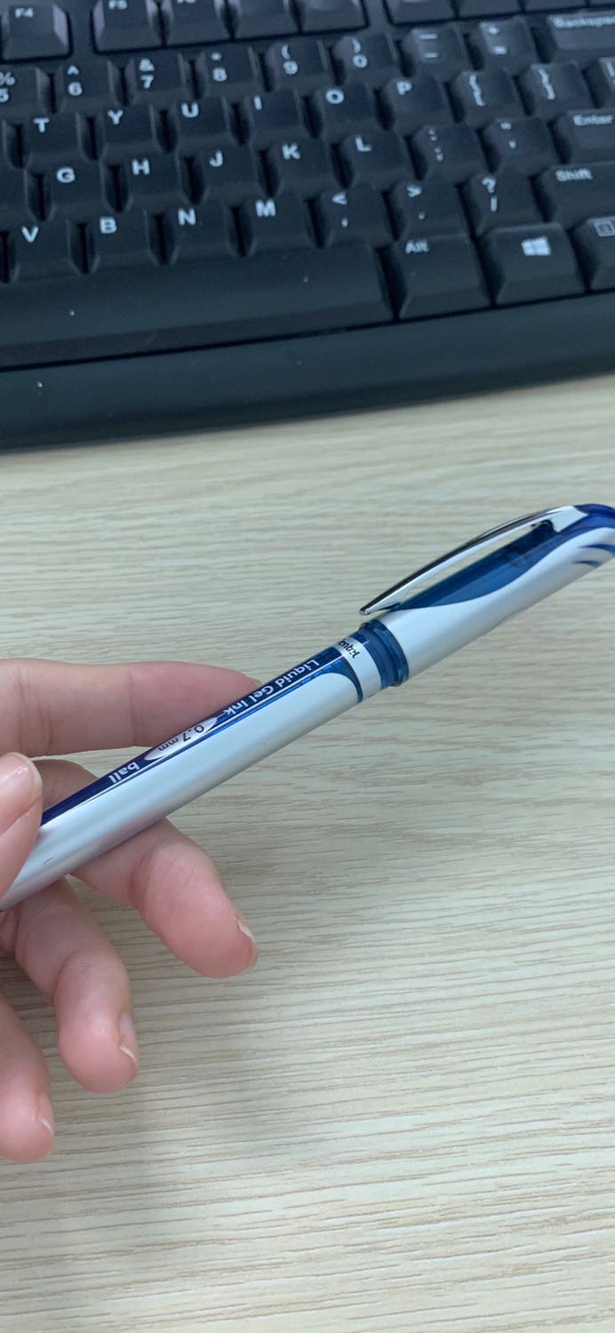 Ngòi bút ok nhưng không gửi mình hoá đơn đỏ à?