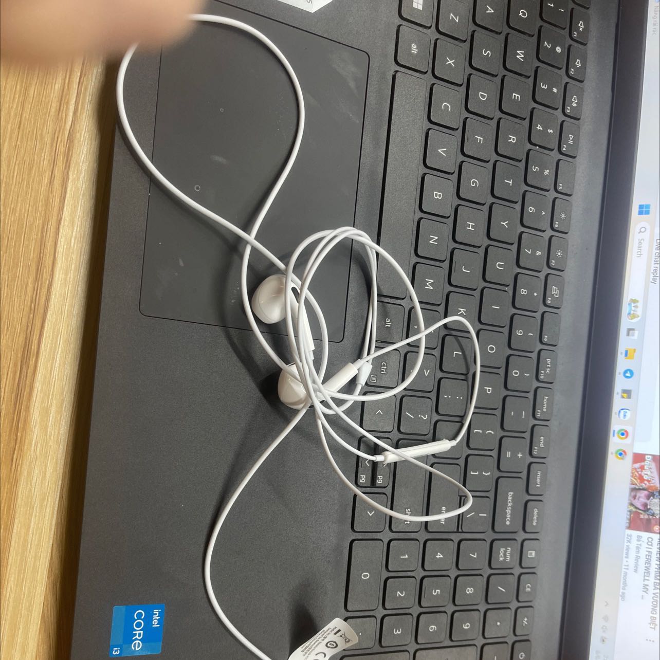 Tai nghe mới mua nghe đc nửa ngày thì tịt k nghe đc nữa??? Tai nghe mới mua nghe đc nửa ngày thì tịt k nghe đc nữa???