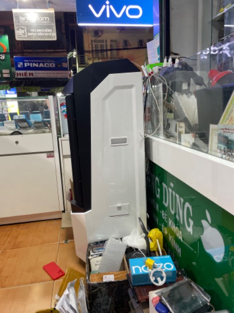 Chủ Shop Nhiệt Tình Quạt Chính Hãng Trước Có Mua 1 Cái Bên Nguyên Kim Y Chang Nhau 
Sài Mát Nhanh Đỡ Ồn Hơn Hãng Khác Nhiều
Cảm ơn Chủ Shop Đã Bán Hàng Rất Chất Lượng Giá Rẻ Hơn Nguyễn Kim Khá Nhiều
Quạt New 100% Nhé