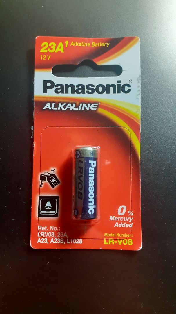 Loại này được nhập khẩu từ Pana bên TQ, nên thấy có tem phụ của nhà NK là Pana VN. Vậy mà bữa trước mua cặp pin eneloop loại AA trắng thì ko có tem phụ, mà trên nhãn ghi cả tiếng Nhật và Việt. Ko lẽ dòng pin đó sx riêng cho VN hả ta? Ai biết trả lời giúp.