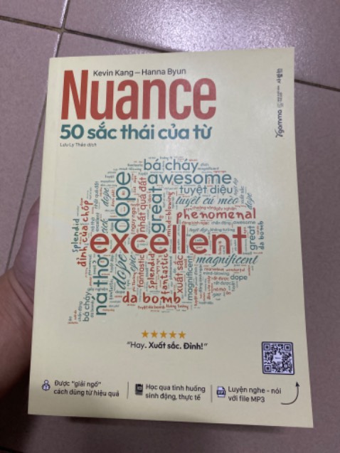 Sách cong vênh, còn dính keo