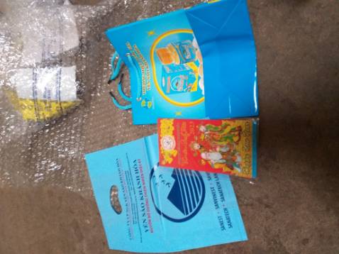 Quá hài lòng về sp của shop. Shop chu đáo quá.. có cả túi rùi sắp đến tết shop biếu cả lì xì luôn. Cảm ơn shop. Mlng shop có nhìu ưu đãi đê ng xa như mik giảm được phần nào chj phí vận chuyển ạ