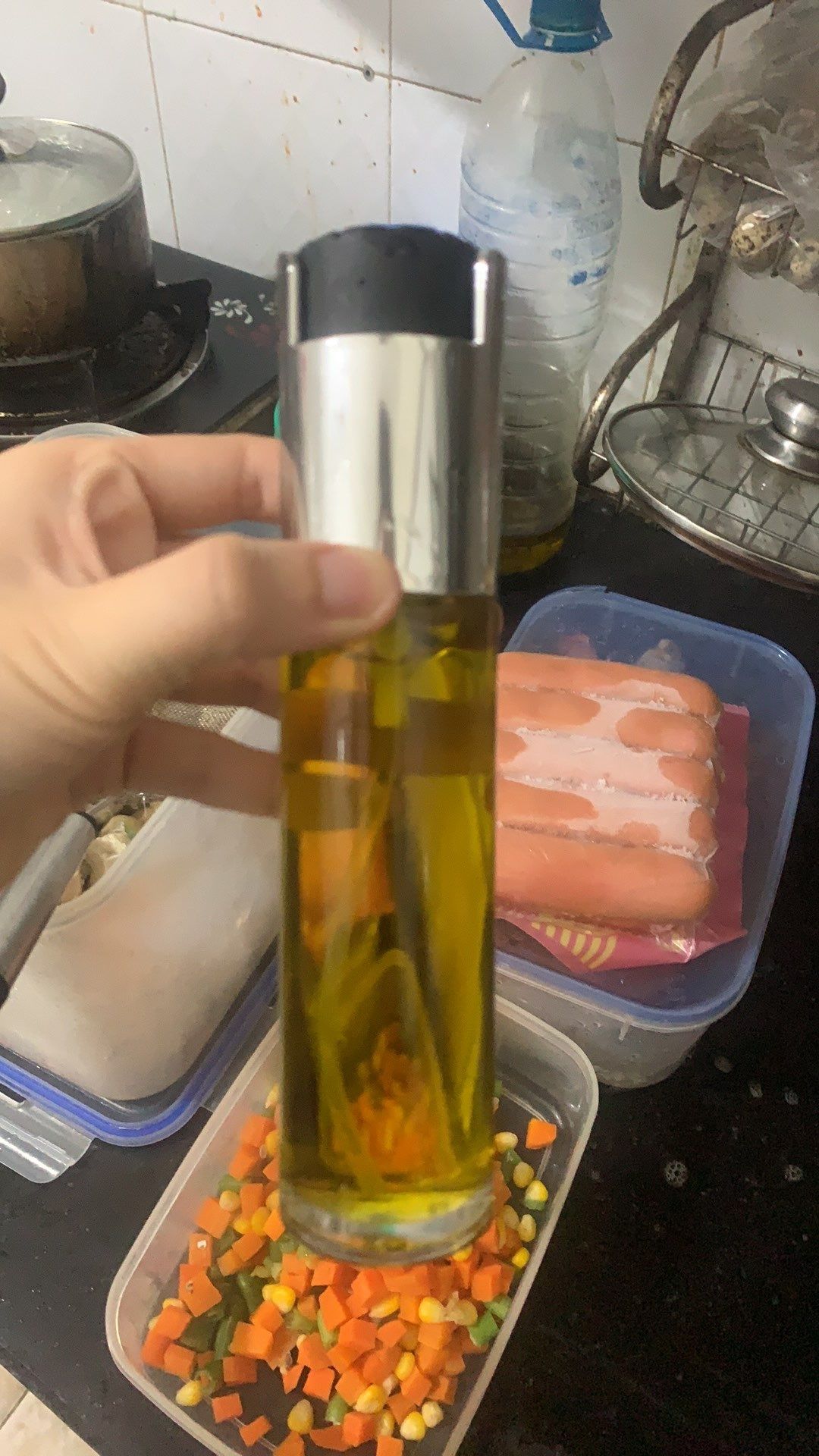 sp cũng oke, hơi nhỏ so vs mk nghĩ, nhưbg xịt dầu ít nên đỡ tốm dầu ăn so vs thường, nên mua