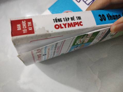 đóng gói sơ sài, k có bọc chống sốc, rất tệ. sách cũ, đã rách