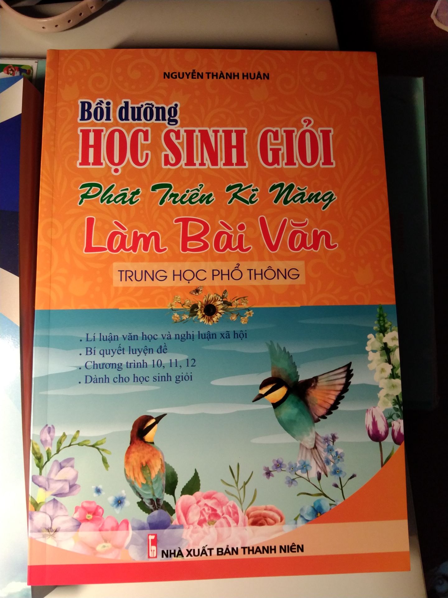 sách rất đẹp ạ, giá cả cũng hợp lí, bọc hàng cẩn thận ạ