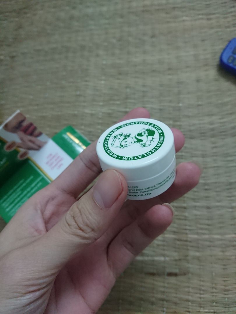 giao hàng nhanh, mùi dễ chịu, sản phẩm đủ hộp tuy nhiên k có tem giáp lai.