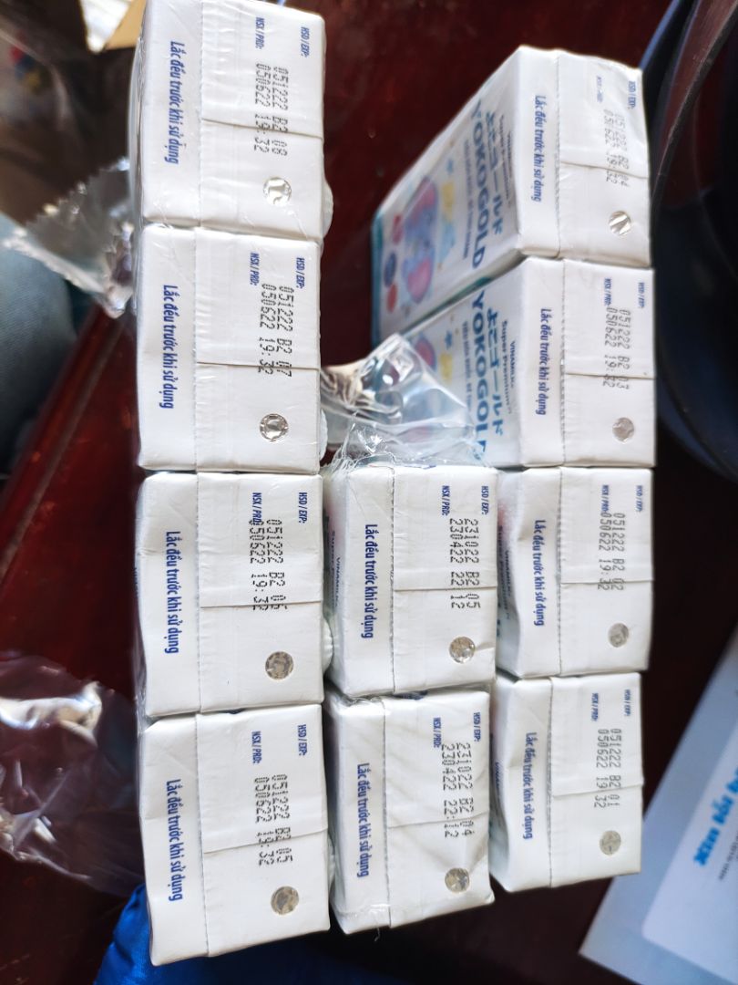 sữa date xa đã ủng hộ nhiều nhưng nay kiểm thùng có 1 lốc ngoại lai