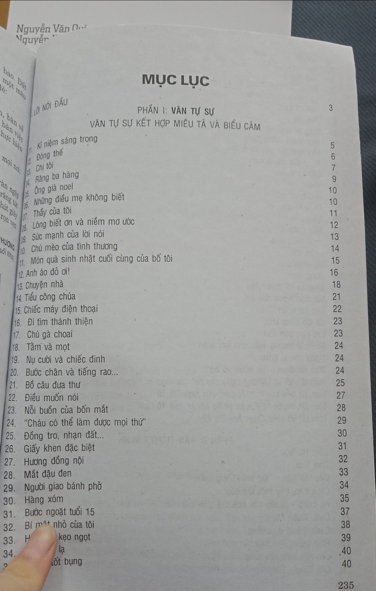 Sách ok, giấy hơi mỏng xíu. Có nhiều dạng  văn khác nhau cho học sinh tham khảo để nâng cao vốn từ.