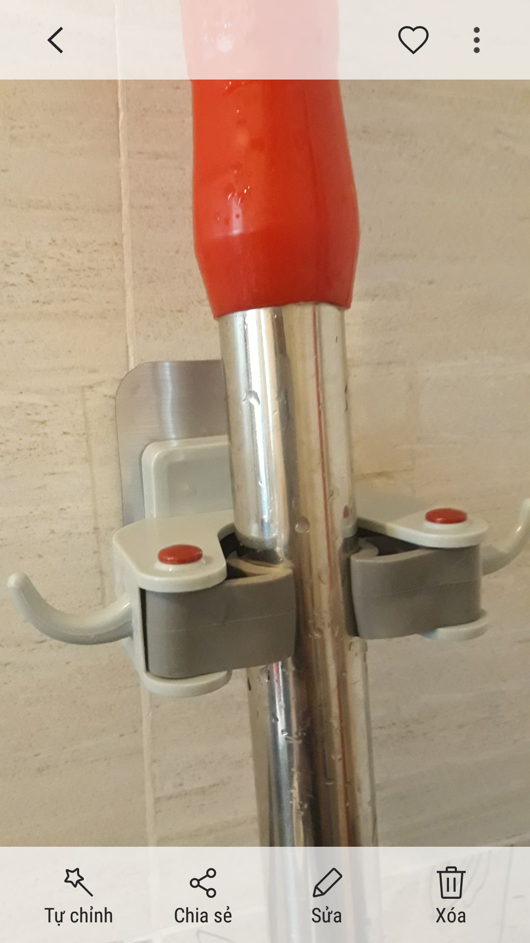 chỉ sau vài phút là bung, rơi rớt ngay
hic. tiêc that. nếu shop có cách hdan để nó ko rớt thì hay qua