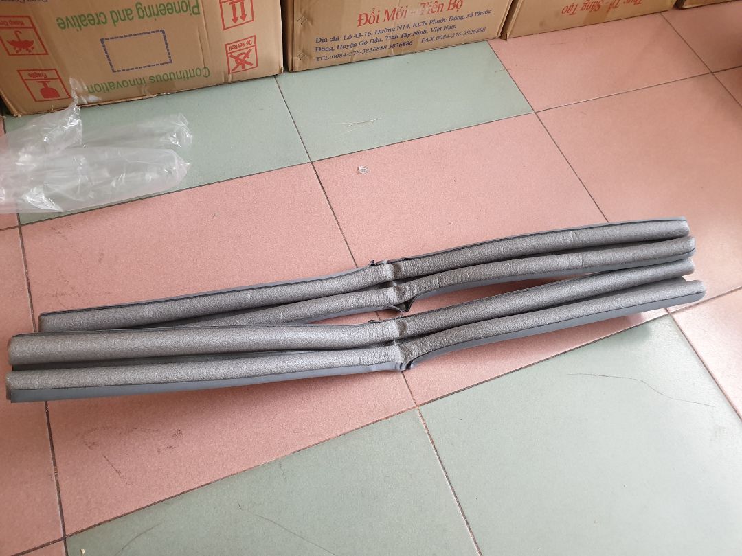 sản phẩm đúng như hình .ok 
nhưng khâu đóng gói đã làm hư sản phẩm .yêu cầu tiki coi lại khâu đóng gói sản phẩm .phải để dài sản phẩm lúc đóng gói mới ko bị biến dạng sản phẩm .còn mọi thứ đều ok .sẽ ủng hộ shop