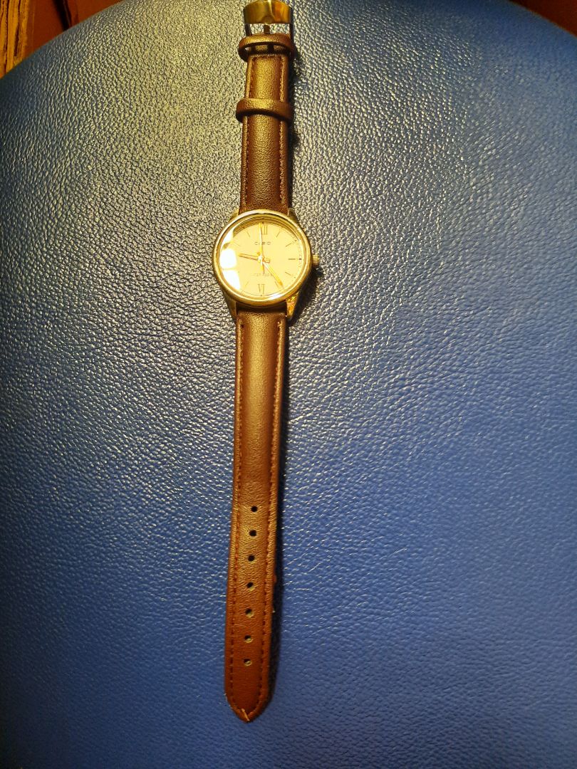 dây mềm, đẹp, giá cả phải chăng. mình mua có 1 dây 50k mà được tặng hẳn 1 bộ dụng cụ thay dây + kim nữa. shop có tâm quá chừng.  sẽ giới thiệu với bạn bè ủng hộ shop