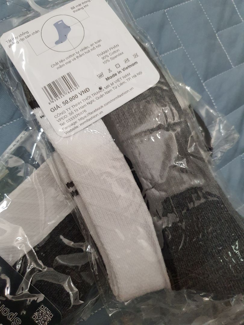 Hài lòng với sản phẩm Combo 5 Đôi Tất Vớ Nam Thể Thao Cổ Dài Mix Màu Thương Hiệu MRM FASHION - Ghi & Trắng - Free Size?