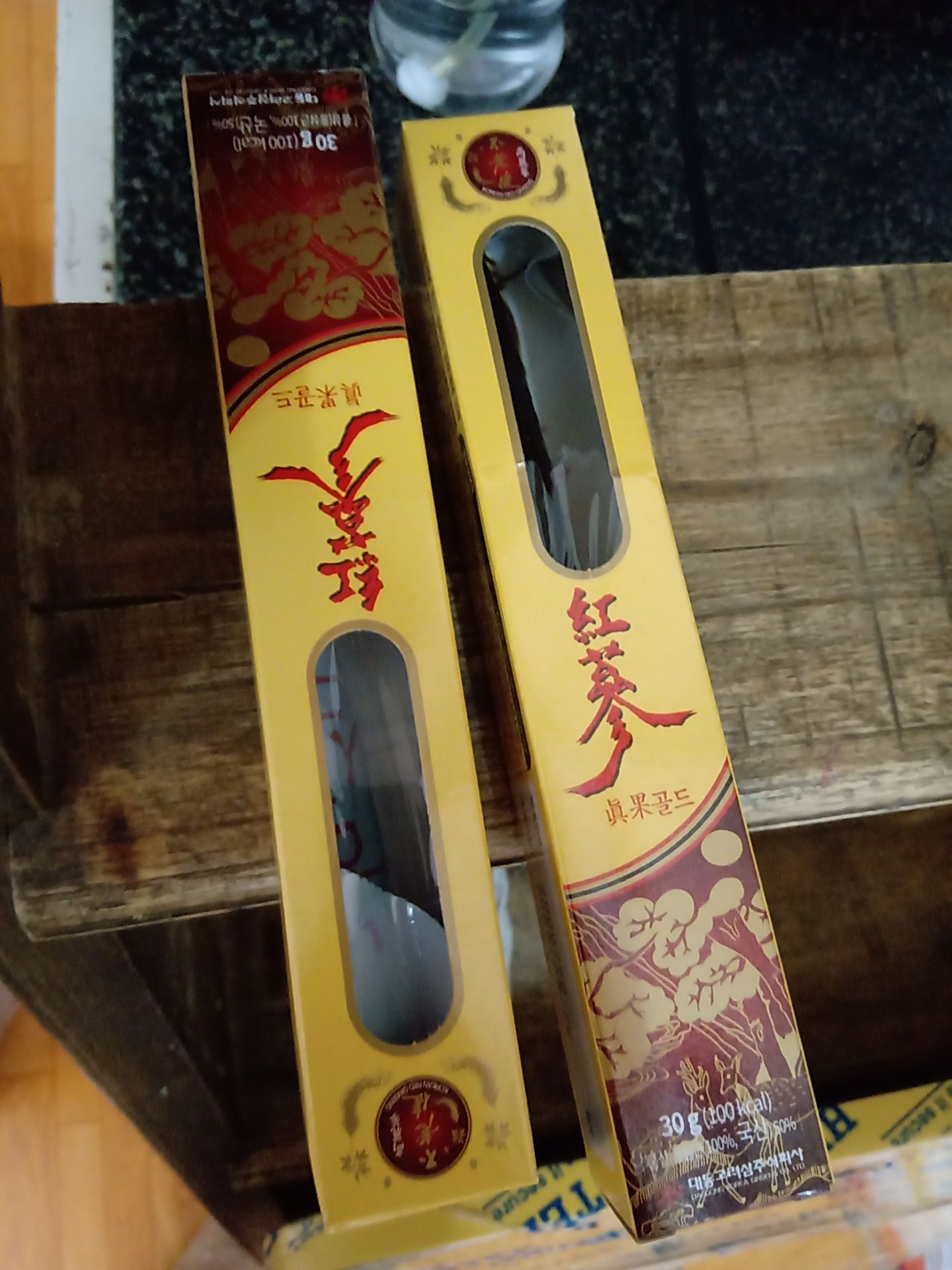 Date 2023 ! Đã *** cảm nhận chuẩn vị sâm! Mình mua cho người già sử dụng khi nào hết sẽ phản hồi kết quả ! Sâm mát sử dụng mùa Hè hợp lý ! chú ý dùng ít vừa đủ ko sẽ hạ huyết áp và gây mất ngủ ! Mọi người lên dùng vào buổi sáng thôi nhé ! Thanks shop sẽ ủng hộ thêm shop cho sản phẩm khô ! Shop lên bán hoặc tặng kèm con dao cắt lát sâm là chuẩn bài !