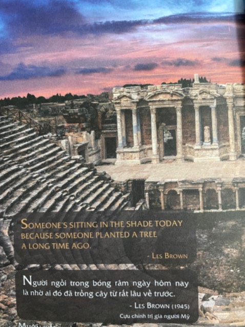 Là cuốn sách cuối cùng trong bộ sách Muôn kiếp nhân sinh của Nguyên Phong. Trong phần 3 này vẫn là những câu chuyện luân hồi của Thomas cũng như làm sáng tỏ được các mối nhân duyên từ các kiếp xa xưa đến kiếp này của Thomas với ông Kris với vợ và với tác giả Nguyên Phong. Đúng như tựa đề chương cuối của cuốn sách Tất cả chúng ta rồi sẽ gặp lại nhau, những người mà chúng ta gặp đều có duyên nợ với chúng ta từ rất nhiều kiếp rồi, hãy yêu thương và sống tử tế với nhau để khi gặp lại là những nhân duyên tốt đẹp chứ không phải là những khổ đau do hận thù. Hy vọng mọi người sau khi đọc xong cuốn sách có thể rải ra những hạt giống yêu thương trong thế giới nhiều biến động hiện nay. Như một cánh bướm tuy nhỏ nhưng nếu đủ nhiều có thể đưa đến một tác động lớn đến thế giới này.