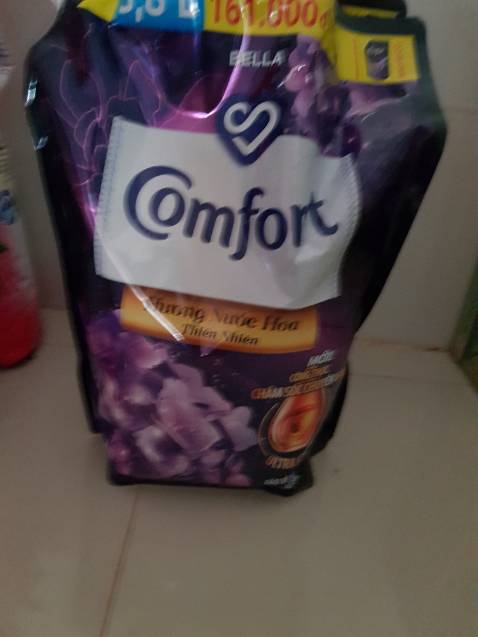 Nhà mình dùng hương Bella này thường xuyên.Nói chung mình rất hài lòng với chất lượng các sản phẩm của Unilever.