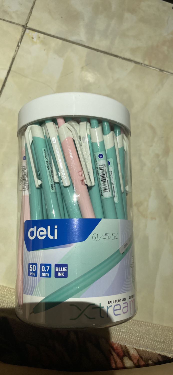 Hẹn giao ngày 4/4 nhưng 31/3 m đã nhận đc rồi, đóng gói siêu kĩ luôn ấy nha, bút đẹp  viết êm lắm nè