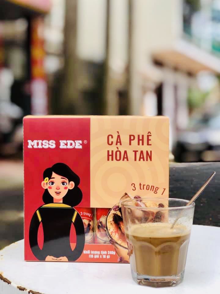 Không ngọt gắt, không có mùi đậu nành cháy như nhiều loại khác. Rất ngon và cảm giác như uống cà phê pha máy thêm sữa vậy. Uống với đá lại phê hơn nữa nha