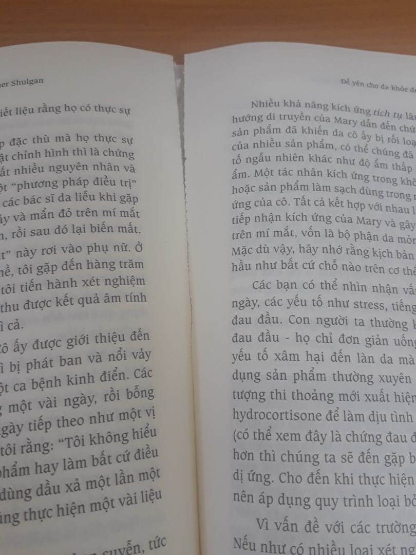 Sách khá hay nhưng tiki giao cho mình sách bị long gáy như này. Sách khá hay nhưng tiki giao cho mình sách bị long gáy như này.