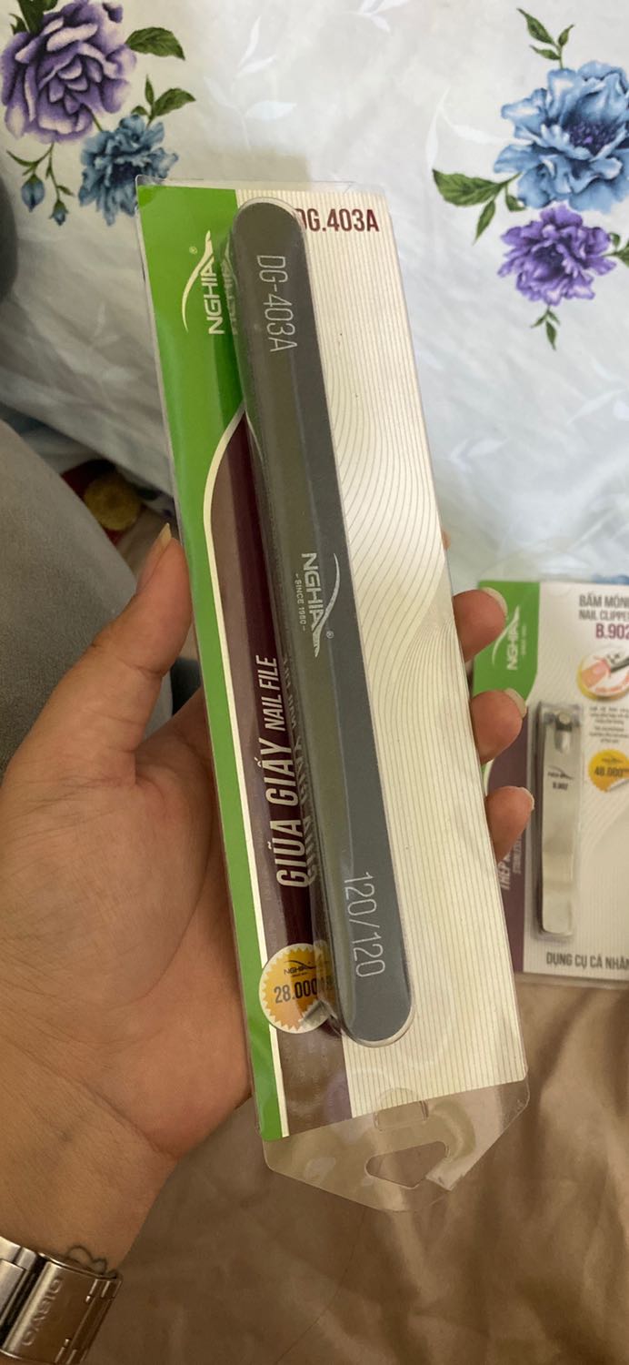 Mua hàng ở Tiki cũng 4-5 năm nay, chưa bao giờ thất vọng. Uy tín, chính hãng và chất lượng. Nói thiệt là thay vì mua ở *** phí ship đắt thì hãy mua ở Tiki, ship đi đâu, bao nhiêu cân thì vẫn tính rẻ. Mà giao hàng lại nhanh nữa chứ trời ơi ai chịu nổi. Mọi người mua ở Tiki Trading thì yên tâm hơn nha.