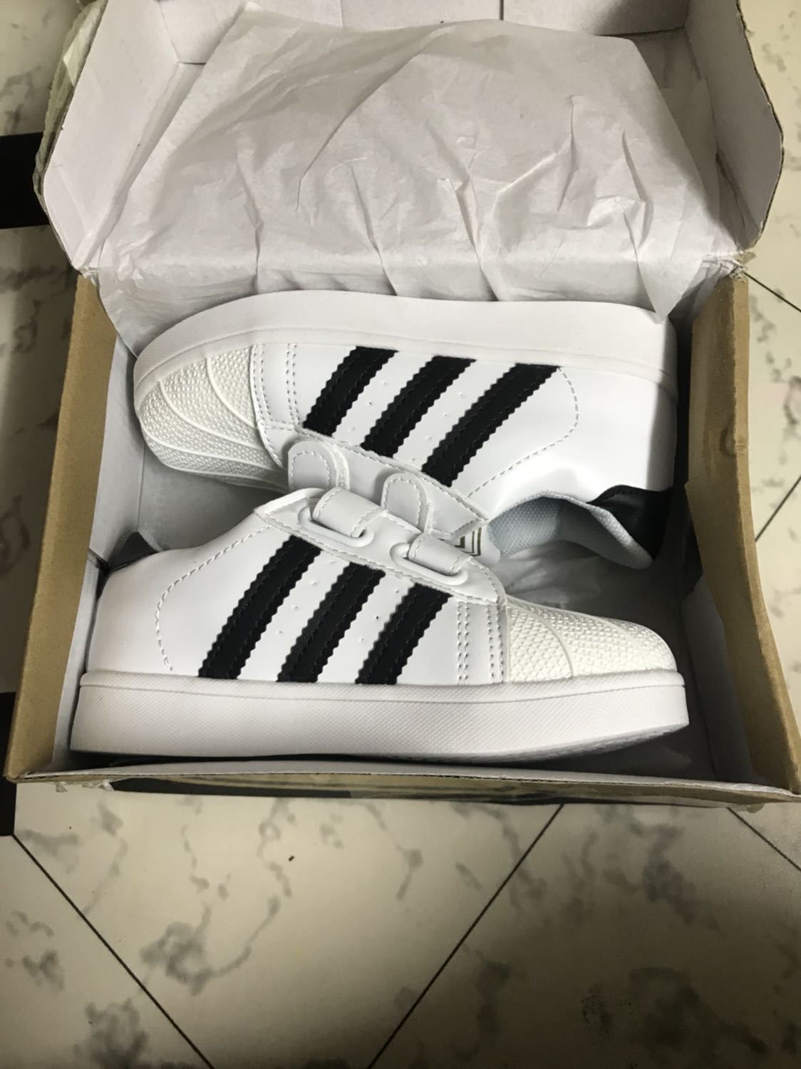 giầy đẹp chất liệu đẹp giầy giống hình giao đung hàng đúng sai đặt nói chúng là ok