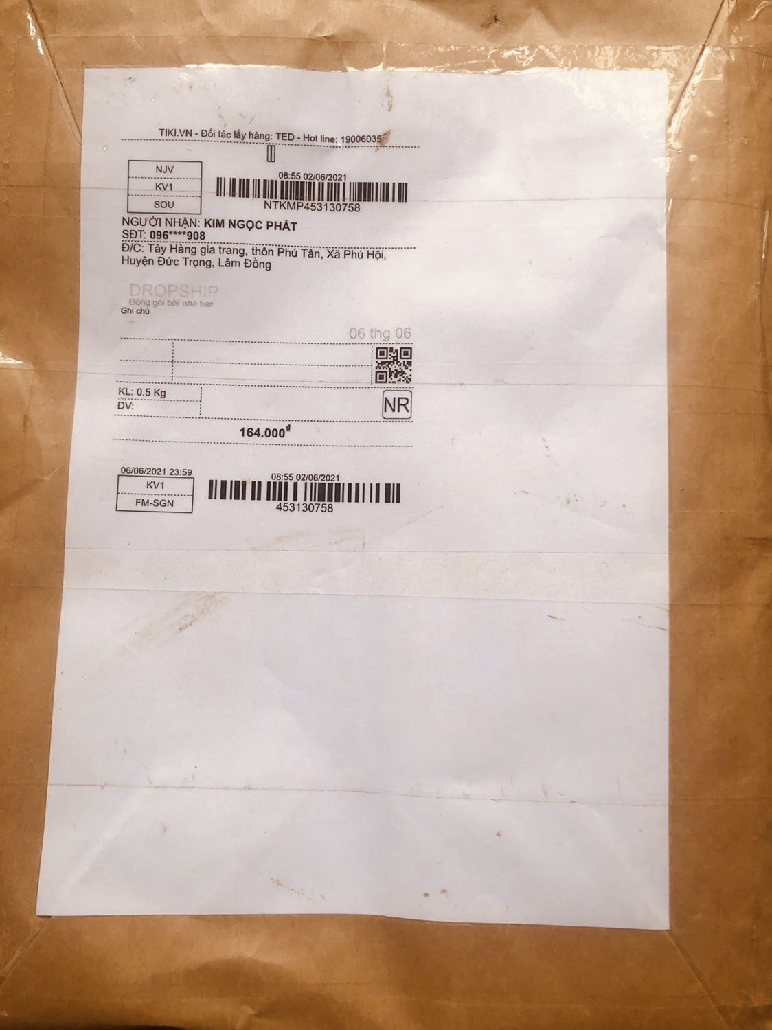 Sách được đóng gói cẩn thận và giao nhanh; in đẹp, rất thích hợp cho các cháu. Dù sao đây cũng là một số chuyện được tuyển chọn. Cám ơn TiKi và nhà sách.