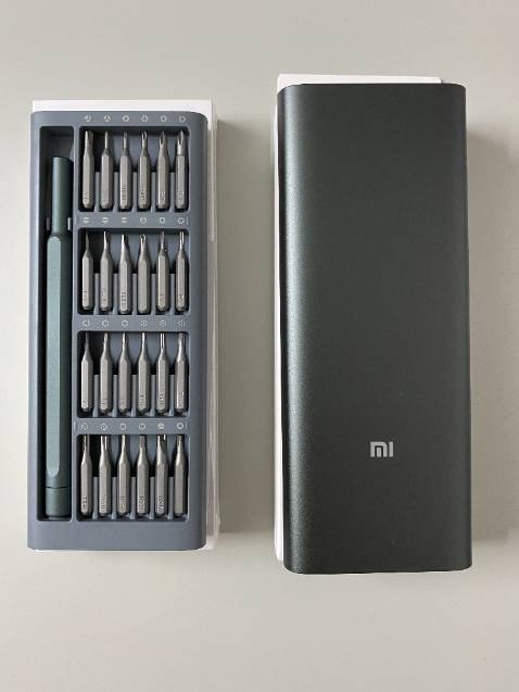 Đóng gói đẹp. Thông tin nhà nhập khẩu và sản phẩm rõ ràng. Vít dùng rất tốt, hy vọng sau một thời gian không bị rỉ, sét.