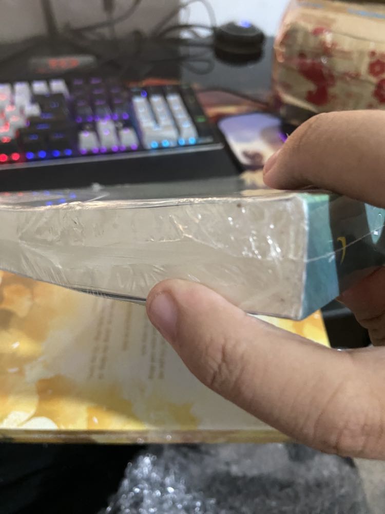 Mình ko biết đóng gói thế nào nhưng hành về sách bị rách seal nhẹ và hộp móp khá nặng còn lại thì ko ảnh hưởng lắm