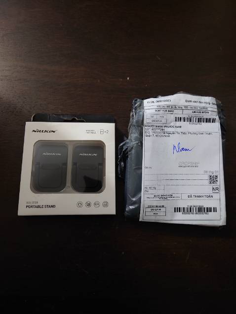 Đơn hàng đặt bản plus. Mà shop lại giao bản thường. Không hài lòng.