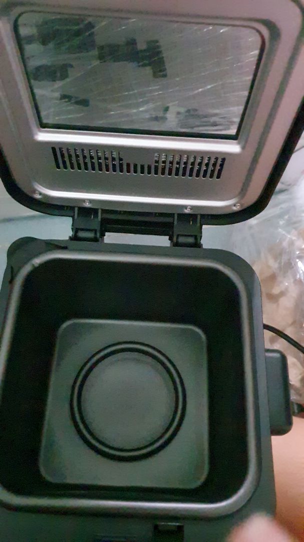 chất lượng sản phẩm thì tuyệt vời rồi  5 sao chất lượng mặc dù chưa sd.Tiki gói hàng quá ẩu chỉ có1 lớp nilong cho bất kì đơn đặt hàng nào không thay đổi gì sau 3 năm mình mới mua món đầu tiên. hộp đựng đồ méo mó tưởng đâu là bị méo theo rồi, nhưng "may mắn" là ko bị méo.đồ thì luôn chính hãng nhưng lại gói kiểu này ko bằng ai hết.