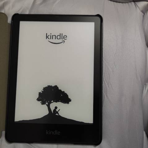 Máy nhẹ, cầm nắm chắc tay, đỡ mỏi tay hơn khi cầm sách 
Màn hình đem lại trải nghiệm như đọc sách giấy
Dịch vụ bán hàng tốt, giá cả và ưu đãi cạnh tranh Máy nhẹ, cầm nắm chắc tay, đỡ mỏi tay hơn khi cầm sách 
Màn hình đem lại trải nghiệm như đọc sách giấy
Dịch vụ bán hàng tốt, giá cả và ưu đãi cạnh tranh