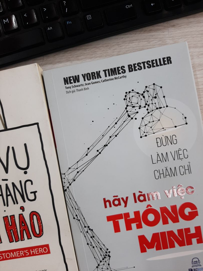 Mình đang đọc cuốn sách này. Rất nhiều kiến thức hay có thể áp dụng . Chi tiết, rõ ràng, đúng thực tế . Nội dung đối với mình rất tuyệt với. Sách hay nên quay review lại cho shop.  Ace nào muốn phát triển bản thân nên mua 1 em về ngay và luôn