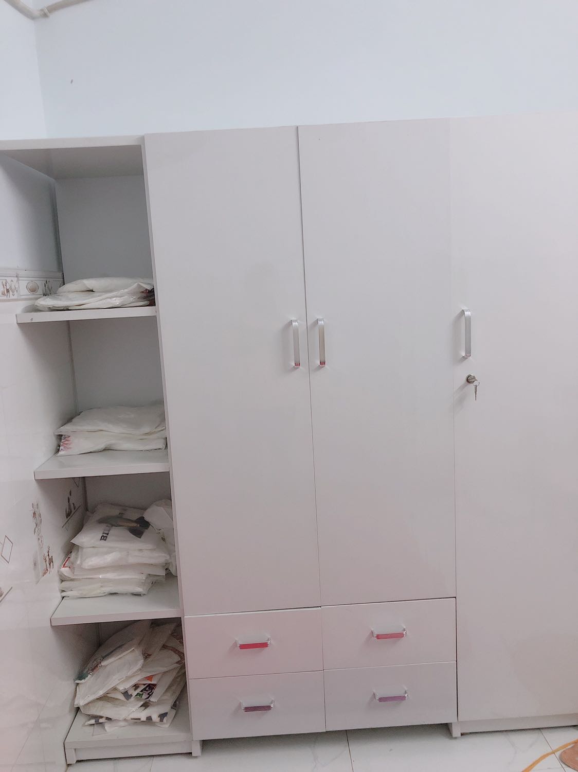 Tủ xinh, giao hàng nhiệt tình
Nhưng không đánh giá cao cách phục vụ của shop ?