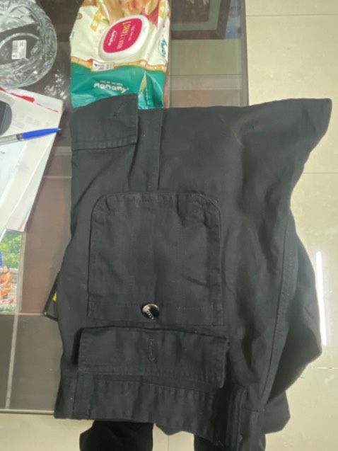 Đặt mũ mà về nhận được cái quần Đặt mũ mà về nhận được cái quần