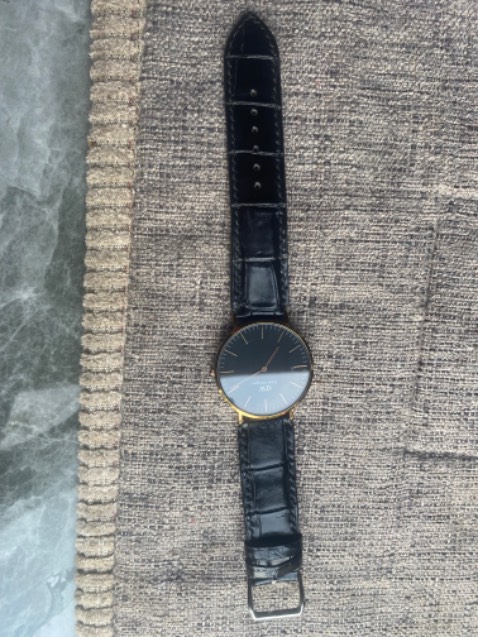 Đen chỉ trắng giao đen chỉ đen luôn shop Đen chỉ trắng giao đen chỉ đen luôn shop