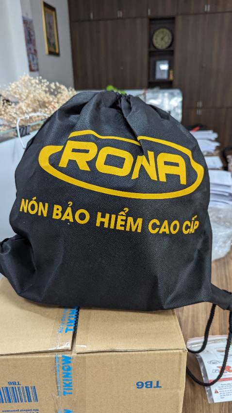 Mới khui, mẫu đẹp, cầm chắc chắn. Sản phẩm tốt