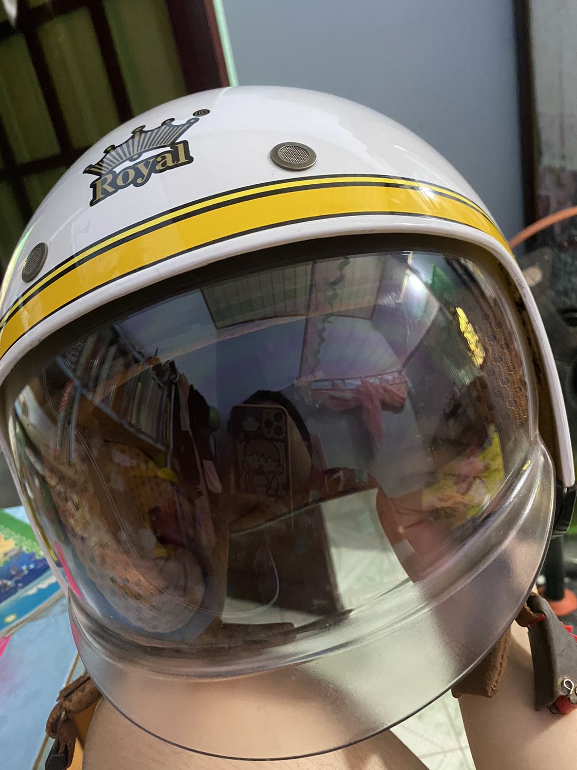 Giao hàng nhanh. Đóng gói chắn chắn. Nón này tiện vì có thể giấu được kính không như những nón khác. Có dịp mua nữa sẽ ủng hộ shop tiếp