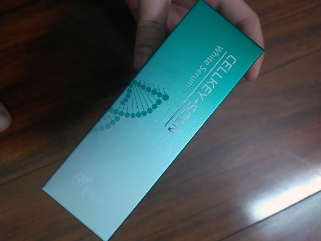 shop gói hàng cực cẩn thận, về đến tay vẫn còn nguyên vẹn không bị móp méo gì hết. Mùi thơn dịu không bị kích ứng da . Sản phầm quá tuyệt còn mua được lúc giá giảm siêu hời luôn. Thích lắm ý👍👍