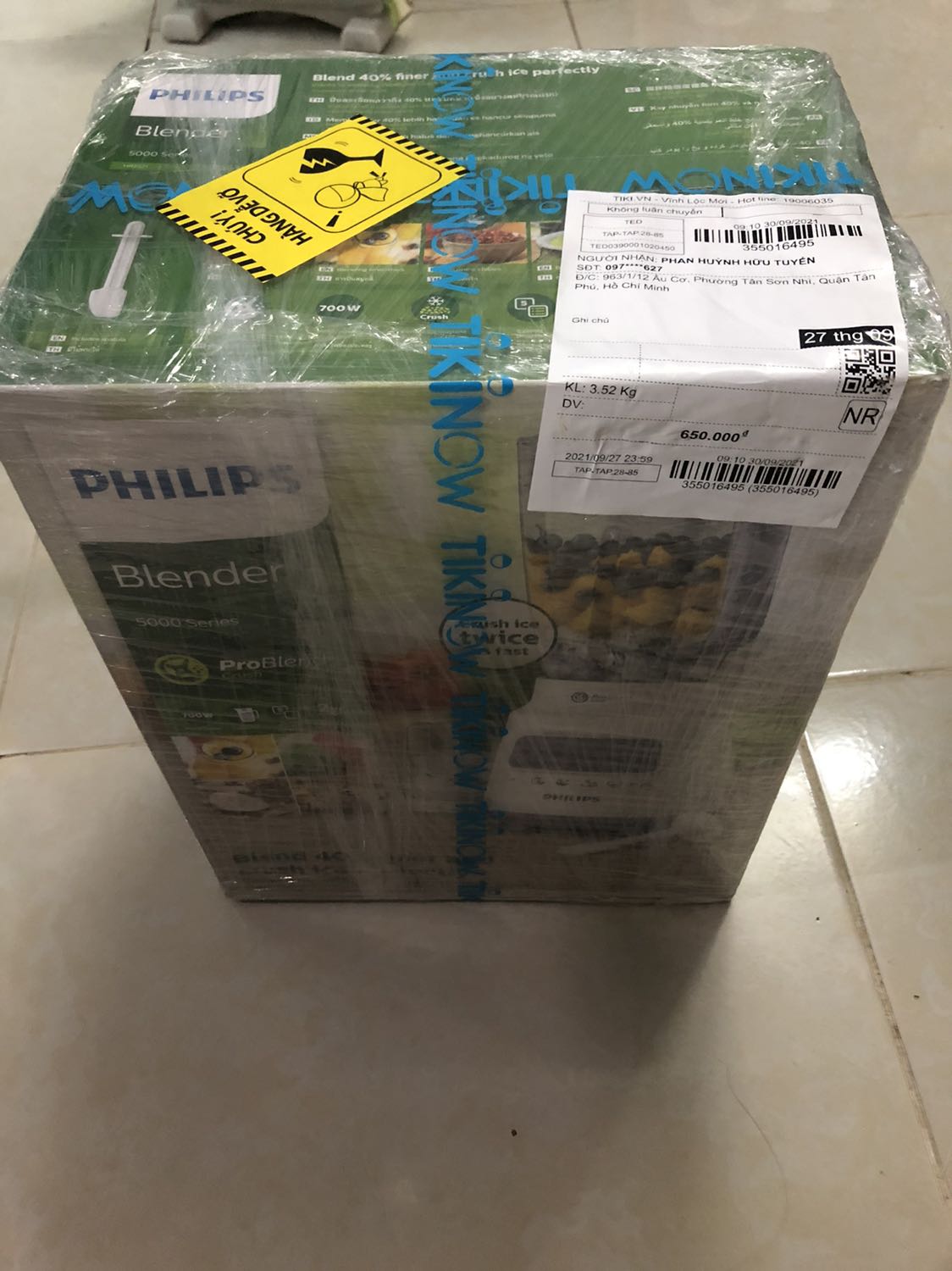 Đợi tiki mòn mỏi từ 9/9 săn sale nên mua với giá không thể nào rẻ hơn! Chỉ sợ bị huỷ đơn thì buồn biết mấy. Và rồi Anh shipper cũng gọi tên lấy hàng sau bao ngày giãn cách. Mừng mún rớt nước mắt. Tiki đóng gói chắc chắn hàng giao không vết trầy. Từ nay có máy xay tha hồ thoả thích. Hàng philip thì miễn bàn về chất lượng luôn là sự lựa chọn hàng đầu khi muốn mua đồ gia dụng điện tử...