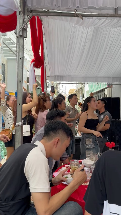 Hàng tốt hơn ngoài mong đợi,cảm ơn Shop tu van nhiệt tình 5 sao chứ 10 cũng cho luôn