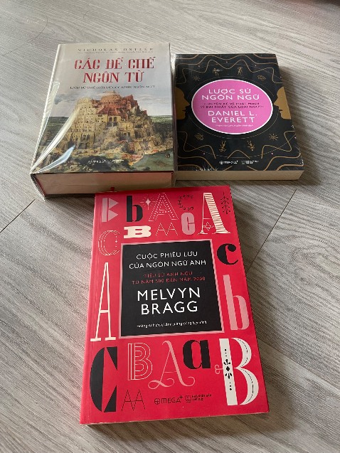 Sách mới tinh, shop đóng gói cẩn thận và giao hàng nhanh