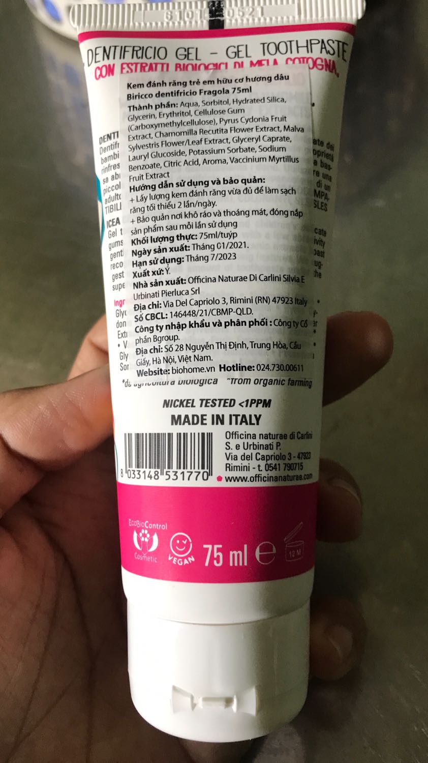 Sản phẩm đúng mẫu mùi dâu chưa sử dụng nên chưa biết bé có họp tác k? Sản phẩm đúng mẫu mùi dâu chưa sử dụng nên chưa biết bé có họp tác k?